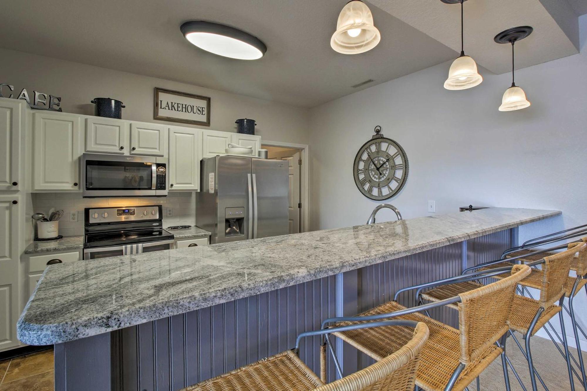 Townhouse With Shared Dock On Lake Of The Ozarks! Zewnętrze zdjęcie